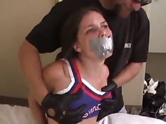 Cheerleader teen gets chloroed and bound